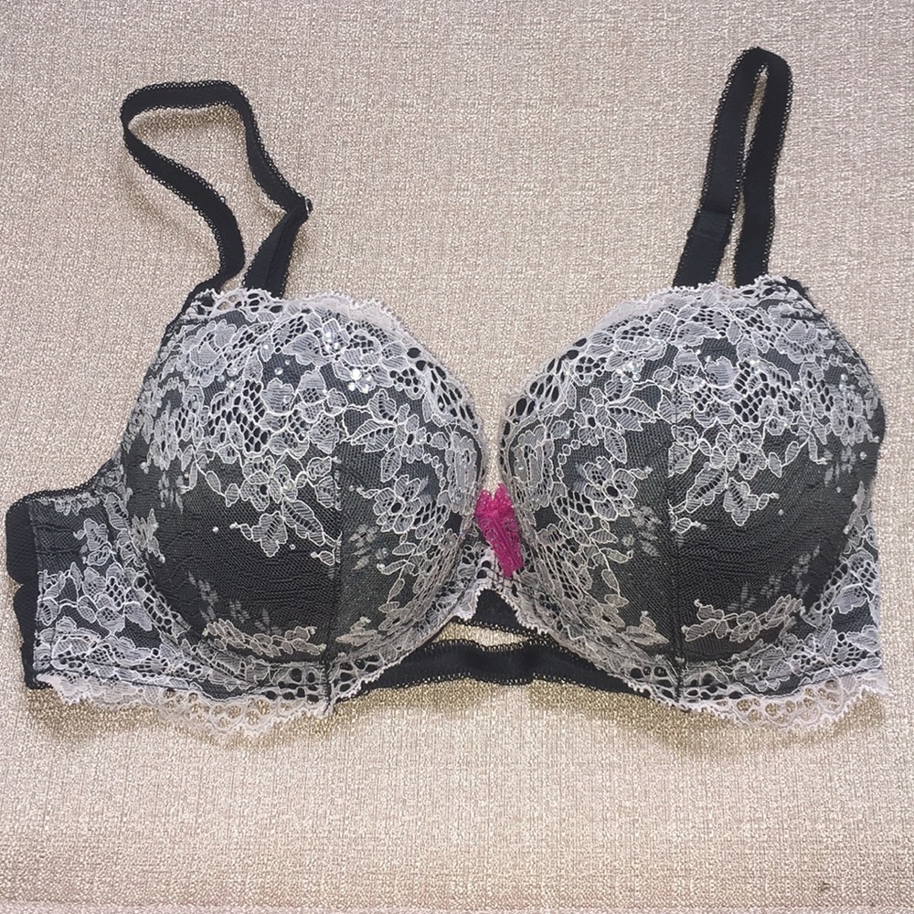 VS Lacey Bra